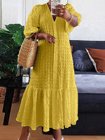 Solange | Elegant Textured Midi Dress
